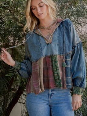 K151 Young Threads Women’s Boho Patchwork Denim Hoodie Blue Denim Multicolor NWT